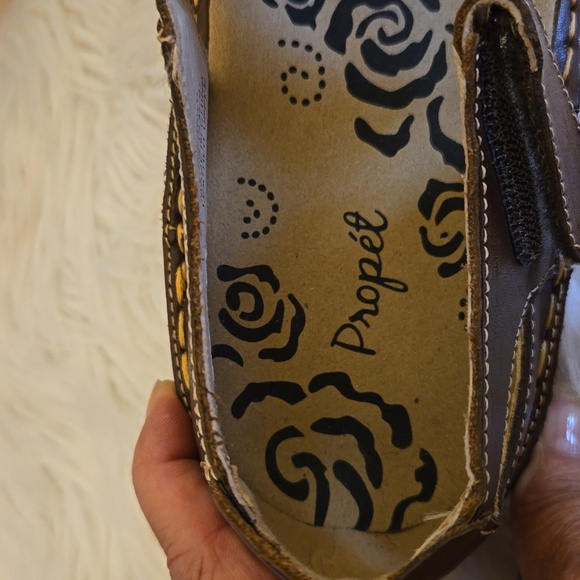 Proper Leather Sandals - Picture 10 of 11